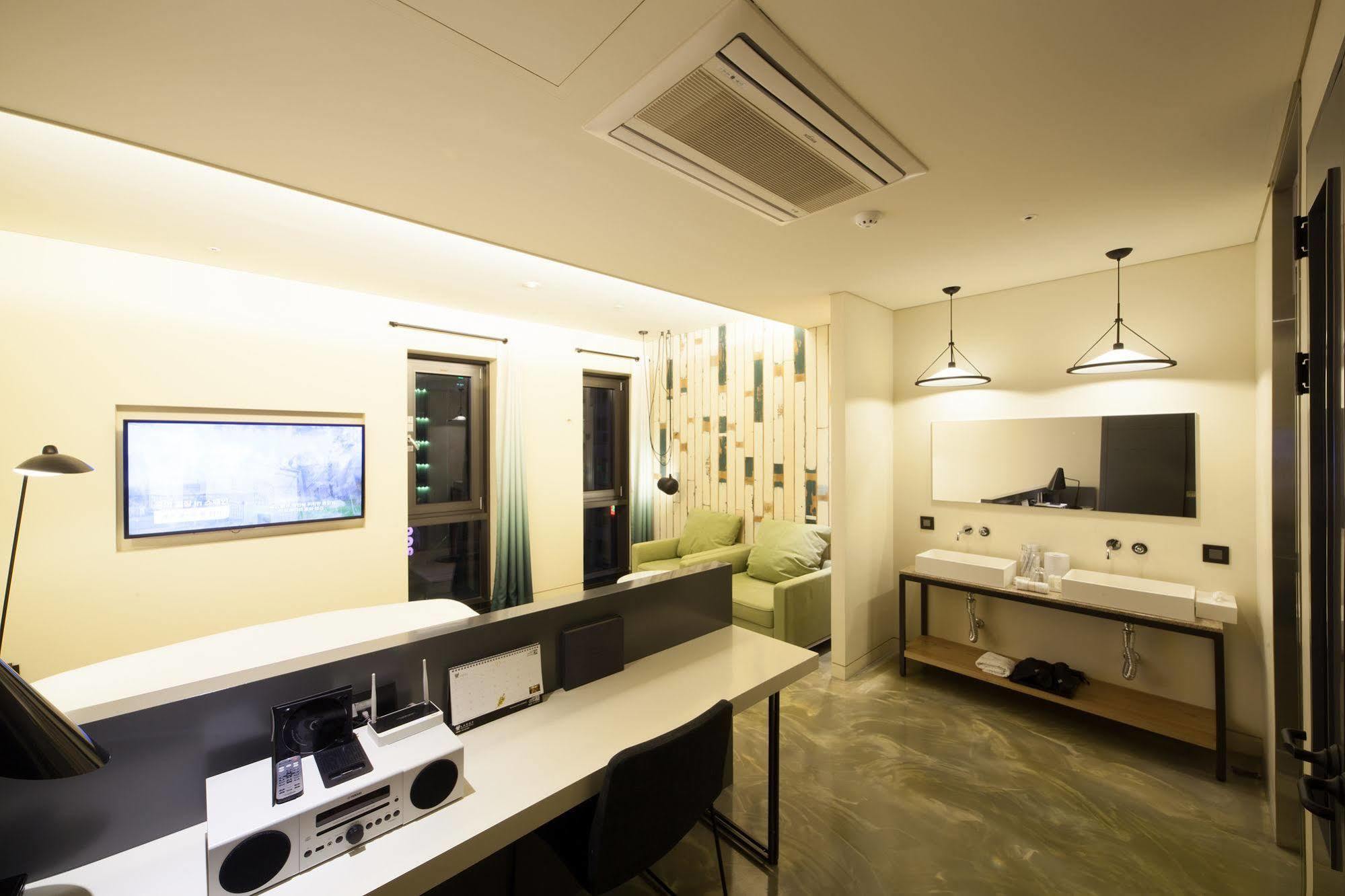 Hotel Lacky Daejeon Dış mekan fotoğraf